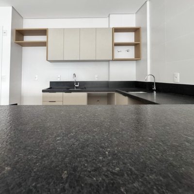 Studio Residencial com 44m², 1 quarto, 1 garagem, no bairro Monte Verde em Florianópolis