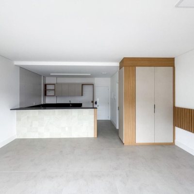 Studio Residencial com 46m², 1 quarto, 1 garagem, no bairro Monte Verde em Florianópolis