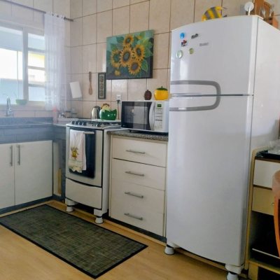 Casa Residencial com 218m², 6 quartos, 2 suítes, 2 garagens, no bairro Campeche em Florianópolis