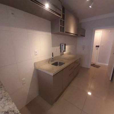 Apartamentos com 105m², 2 quartos, 1 garagem, no bairro Barreiros em São José