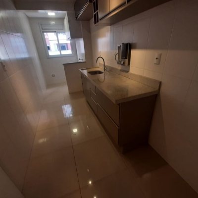 Apartamentos com 105m², 2 quartos, 1 garagem, no bairro Barreiros em São José