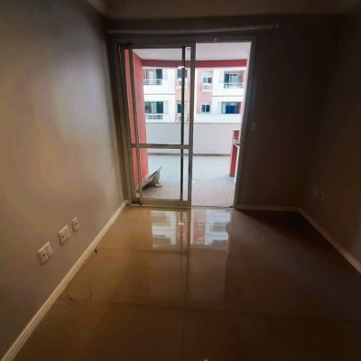 Apartamentos com 105m², 2 quartos, 1 garagem, no bairro Barreiros em São José