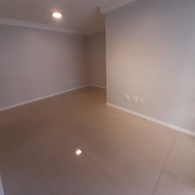Apartamentos com 105m², 2 quartos, 1 garagem, no bairro Barreiros em São José
