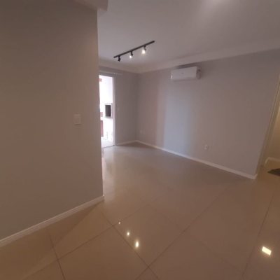 Apartamentos com 105m², 2 quartos, 1 garagem, no bairro Barreiros em São José