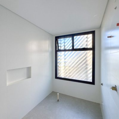 Apartamentos com 148m², 3 quartos, 3 suítes, 2 garagens, no bairro Jurerê em Florianópolis