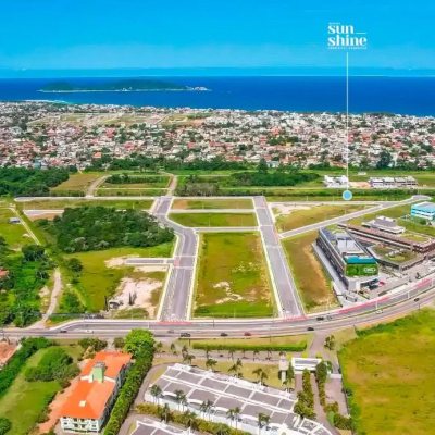 Sobrado Residencial com 196m², 3 quartos, 1 suíte, 2 garagens, no bairro Campeche em Florianópolis