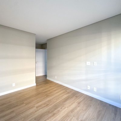 Apartamentos com 148m², 3 quartos, 3 suítes, 2 garagens, no bairro Jurerê em Florianópolis