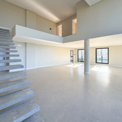 Apartamentos com 236m², 3 quartos, 3 suítes, 2 garagens, no bairro Jurerê em Florianópolis