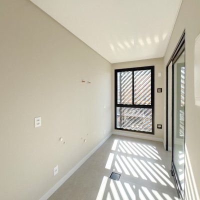 Apartamentos com 236m², 3 quartos, 3 suítes, 2 garagens, no bairro Jurerê em Florianópolis