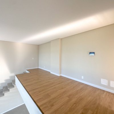 Apartamentos com 236m², 3 quartos, 3 suítes, 2 garagens, no bairro Jurerê em Florianópolis