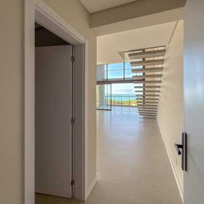 Apartamentos com 236m², 3 quartos, 3 suítes, 2 garagens, no bairro Jurerê em Florianópolis