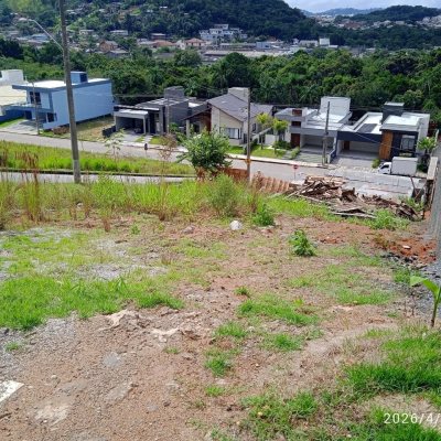 Terreno Comercial/Residencial com 451m², no bairro Forquilhas em São José