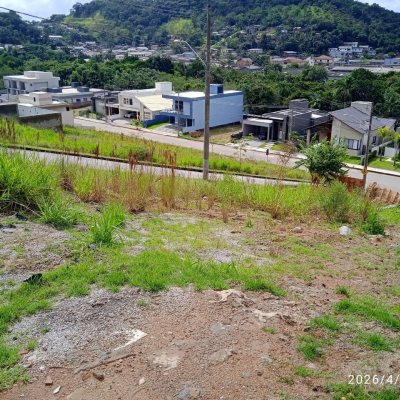 Terreno Comercial/Residencial com 451m², no bairro Forquilhas em São José