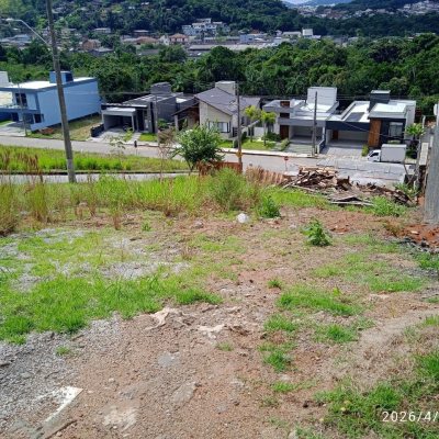 Terreno Comercial/Residencial com 451m², no bairro Forquilhas em São José