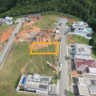 Terreno Comercial/Residencial com 360m², no bairro Forquilhas em São José