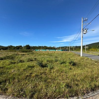 Terrenos Residenciais com 450m², no bairro Ingleses do Rio Vermelho em Florianópolis