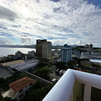 Cobertura com 367m², 3 quartos, 3 suítes, 4 garagens, no bairro Estreito em Florianópolis