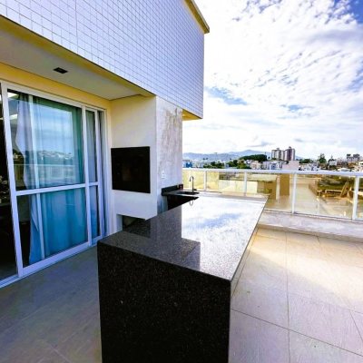 Cobertura com 367m², 3 quartos, 3 suítes, 4 garagens, no bairro Estreito em Florianópolis