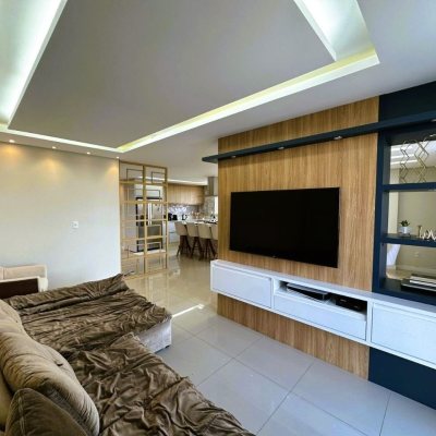 Cobertura com 367m², 3 quartos, 3 suítes, 4 garagens, no bairro Estreito em Florianópolis