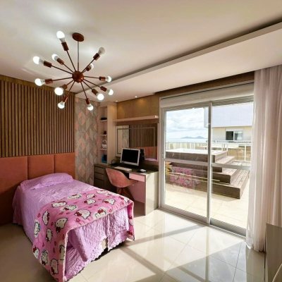 Cobertura com 367m², 3 quartos, 3 suítes, 4 garagens, no bairro Estreito em Florianópolis