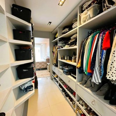 Cobertura com 367m², 3 quartos, 3 suítes, 4 garagens, no bairro Estreito em Florianópolis