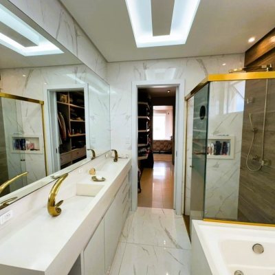 Cobertura com 367m², 3 quartos, 3 suítes, 4 garagens, no bairro Estreito em Florianópolis