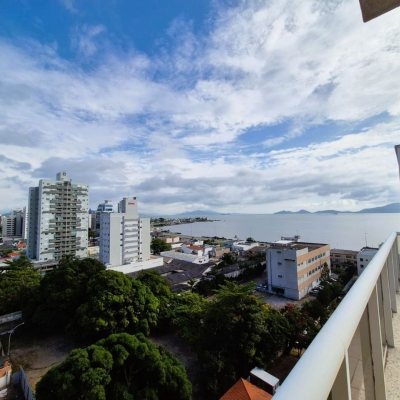 Cobertura com 367m², 3 quartos, 3 suítes, 4 garagens, no bairro Estreito em Florianópolis
