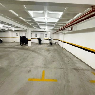 Cobertura com 367m², 3 quartos, 3 suítes, 4 garagens, no bairro Estreito em Florianópolis