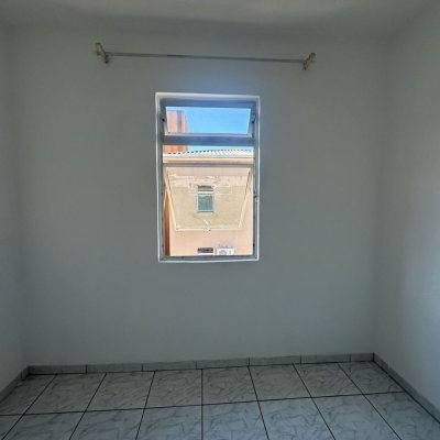 Apartamentos com 48m², 2 quartos, 1 garagem, no bairro Barreiros em São José