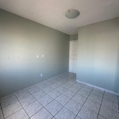 Apartamentos com 48m², 2 quartos, 1 garagem, no bairro Barreiros em São José