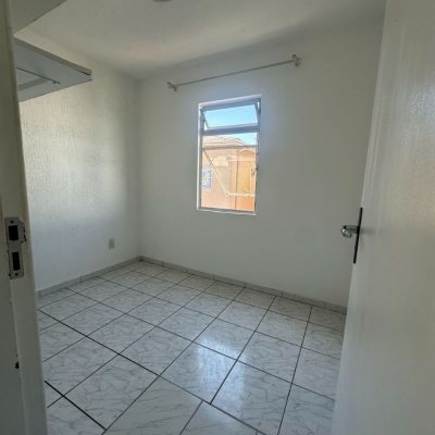 Apartamentos com 48m², 2 quartos, 1 garagem, no bairro Barreiros em São José