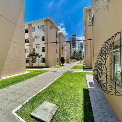 Apartamentos com 48m², 2 quartos, 1 garagem, no bairro Barreiros em São José