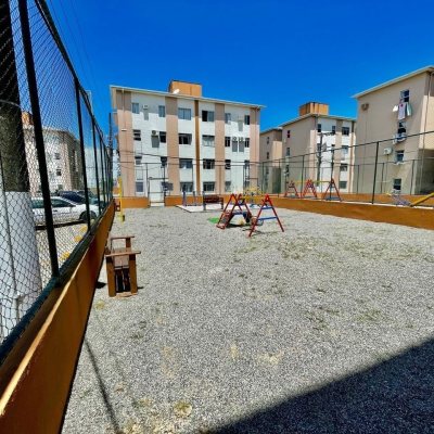 Apartamentos com 48m², 2 quartos, 1 garagem, no bairro Barreiros em São José