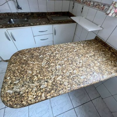 Apartamentos com 48m², 2 quartos, 1 garagem, no bairro Barreiros em São José