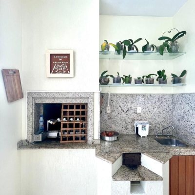 Casa Residencial com 223m², 3 quartos, 3 suítes, 2 garagens, no bairro Ponta de Baixo em São José