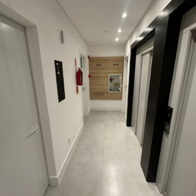 Apartamentos com 75m², 2 quartos (sendo 1 suíte), 1 garagem, no bairro Barreiros em São José