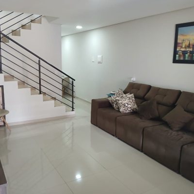 Casa Residencial com 85m², 2 quartos, 2 suítes, 1 garagem, no bairro Serraria em São José