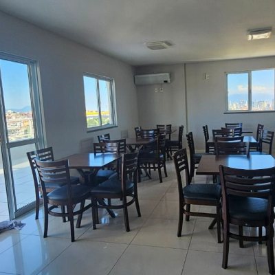 Apartamentos com 70m², 2 quartos, 1 garagem, no bairro Barreiros em São José