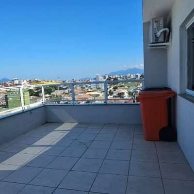Apartamentos com 70m², 2 quartos, 1 garagem, no bairro Barreiros em São José
