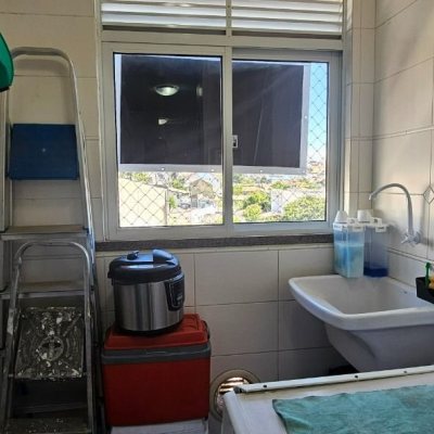 Apartamentos com 70m², 2 quartos, 1 garagem, no bairro Barreiros em São José