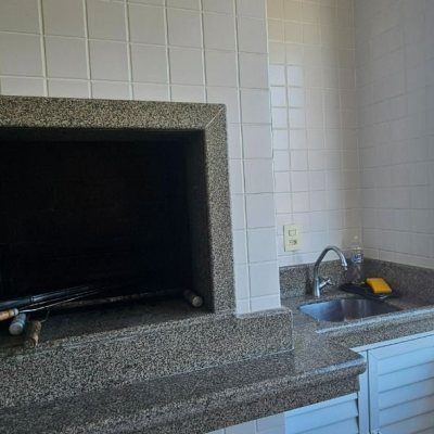 Apartamentos com 70m², 2 quartos, 1 garagem, no bairro Barreiros em São José