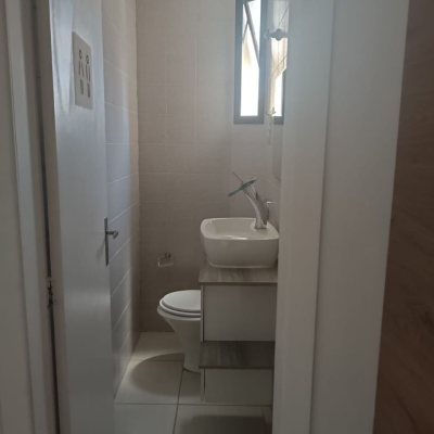 Sala com 32m², no bairro Centro em Florianópolis