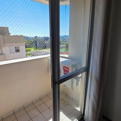 Apartamentos com 63m², 2 quartos, 1 garagem, no bairro Pantanal em Florianópolis