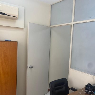 Sala com 58m², no bairro Centro em Florianópolis