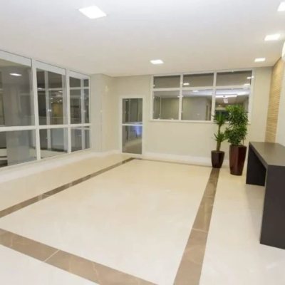 Sala com 74m², 1 garagem, no bairro Estreito em Florianópolis