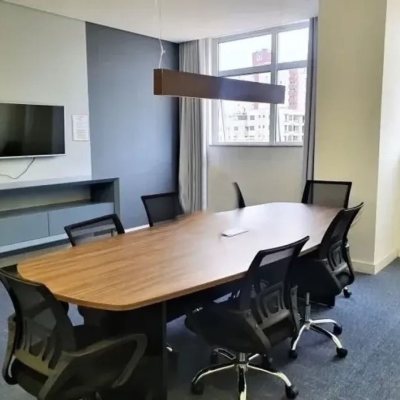 Sala com 60m², 1 garagem, no bairro Estreito em Florianópolis