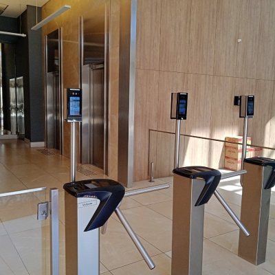 Sala com 33m², 1 garagem, no bairro Estreito em Florianópolis