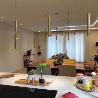 Casa Residencial com 236m², 4 quartos, 3 suítes, 4 garagens, no bairro Córrego Grande em Florianópolis