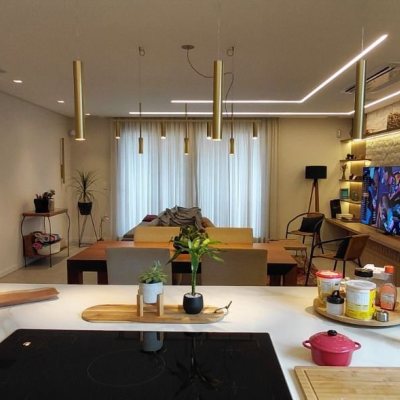 Casa Residencial com 236m², 4 quartos, 3 suítes, 4 garagens, no bairro Córrego Grande em Florianópolis