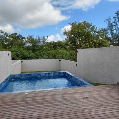 Casa Residencial com 236m², 4 quartos, 3 suítes, 4 garagens, no bairro Córrego Grande em Florianópolis